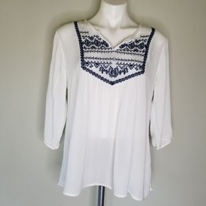 Embroidered White Blue Quarter Sleeve Top Medium